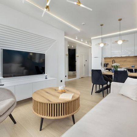 Polanki Aqua Apartment With Parking By Renters Prestige Kolobrzeg Dış mekan fotoğraf