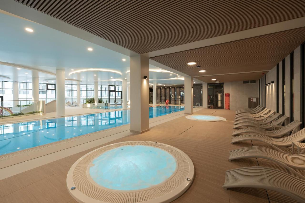 Polanki Aqua Apartment With Parking By Renters Prestige Kolobrzeg Dış mekan fotoğraf