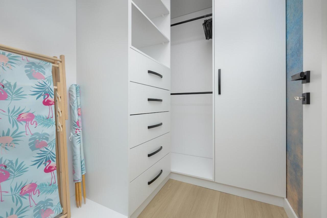 Polanki Aqua Apartment With Parking By Renters Prestige Kolobrzeg Dış mekan fotoğraf