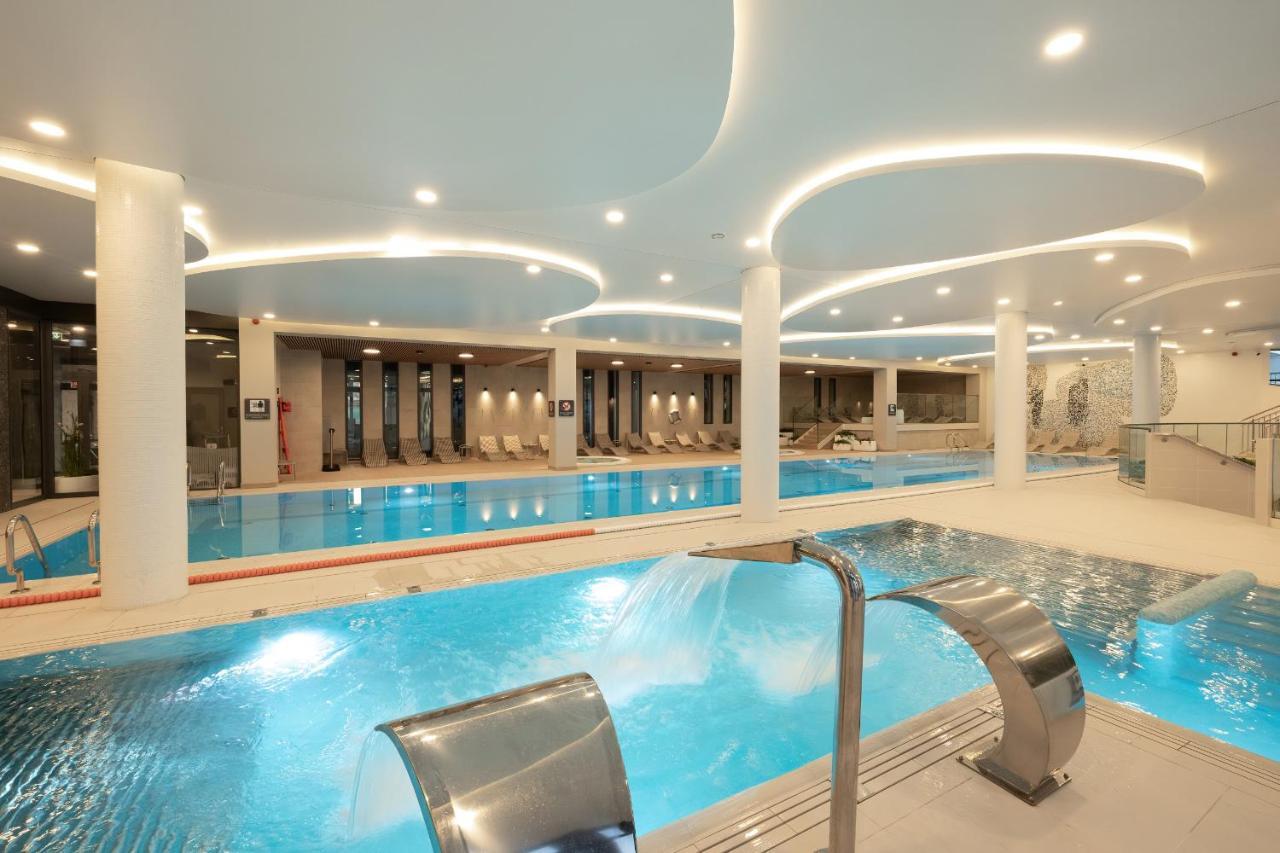 Polanki Aqua Apartment With Parking By Renters Prestige Kolobrzeg Dış mekan fotoğraf